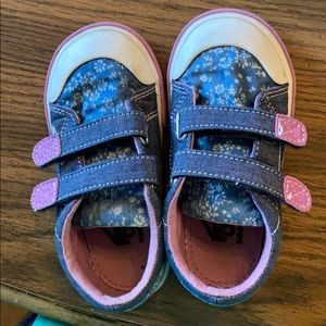 See Kai Run toddler girl size 8 sneakers